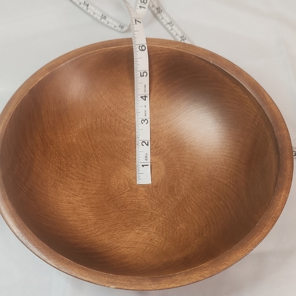 Elegant Brown Wooden Bowl - Picture 5 of 5